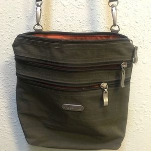 Baggallini cross body